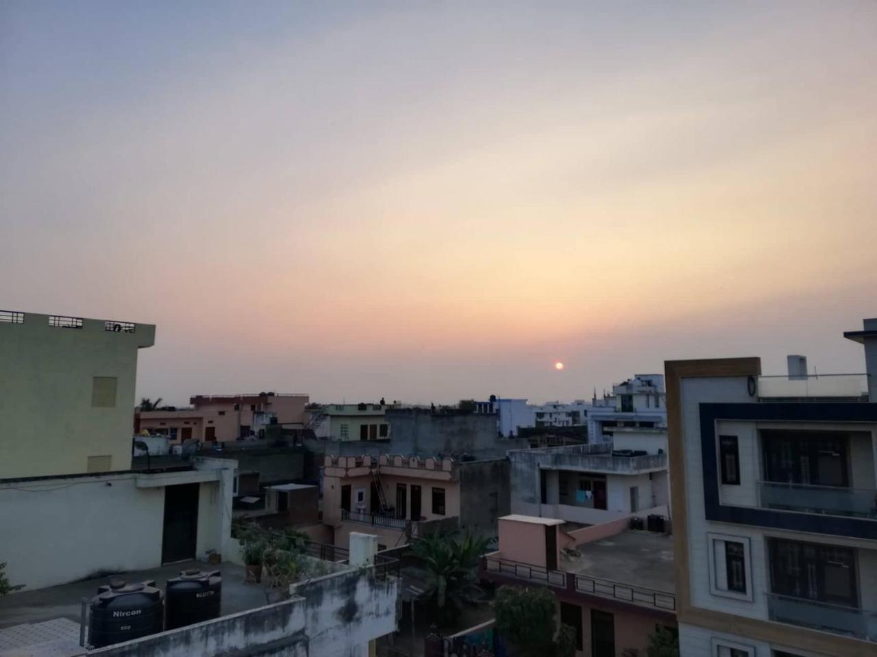 Om Trance Homestay Jaipur Luaran gambar
